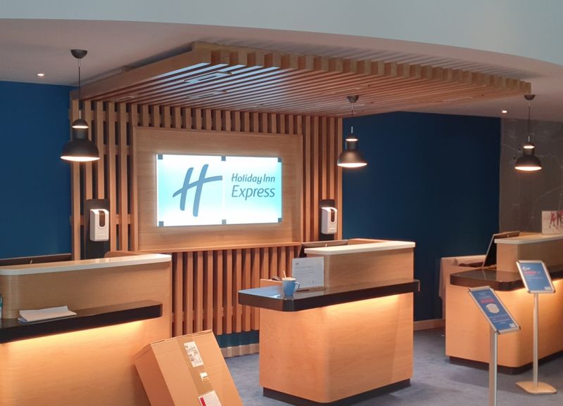 Holiday Inn Express Bicester Gateway — photograph 2