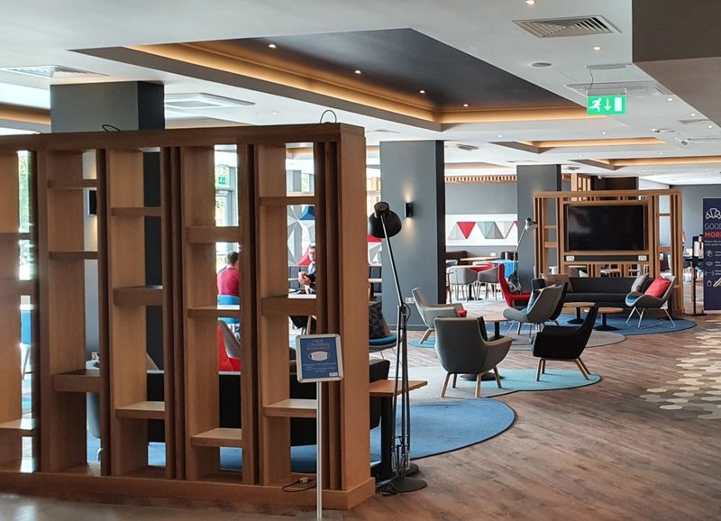 Holiday Inn Express Bicester Gateway — photograph 4